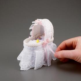 Berço bebé - Miniaturas Reutter porcelana