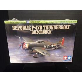 Republic P-47D Thunderbolt Razorback , esc 1/72